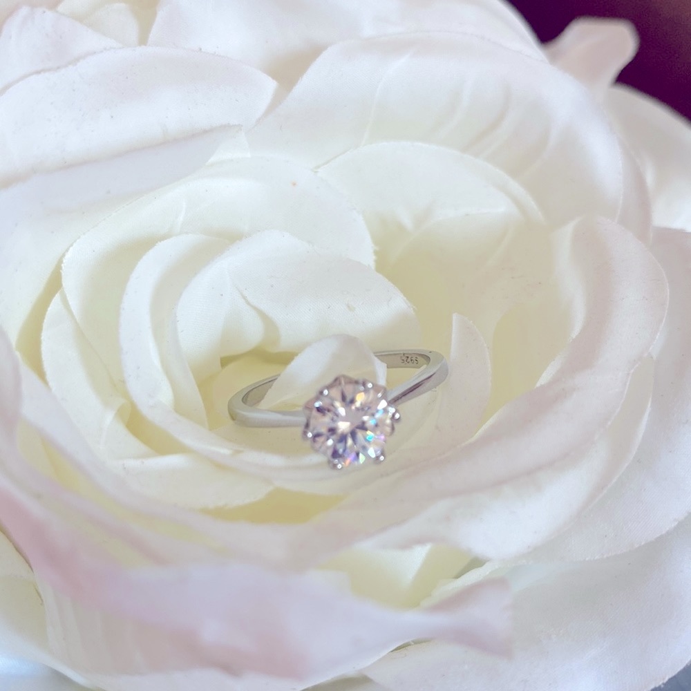 1CT Platinum GRA Moissanite Diamond Ring S925 NEW - Picture 2 of 9